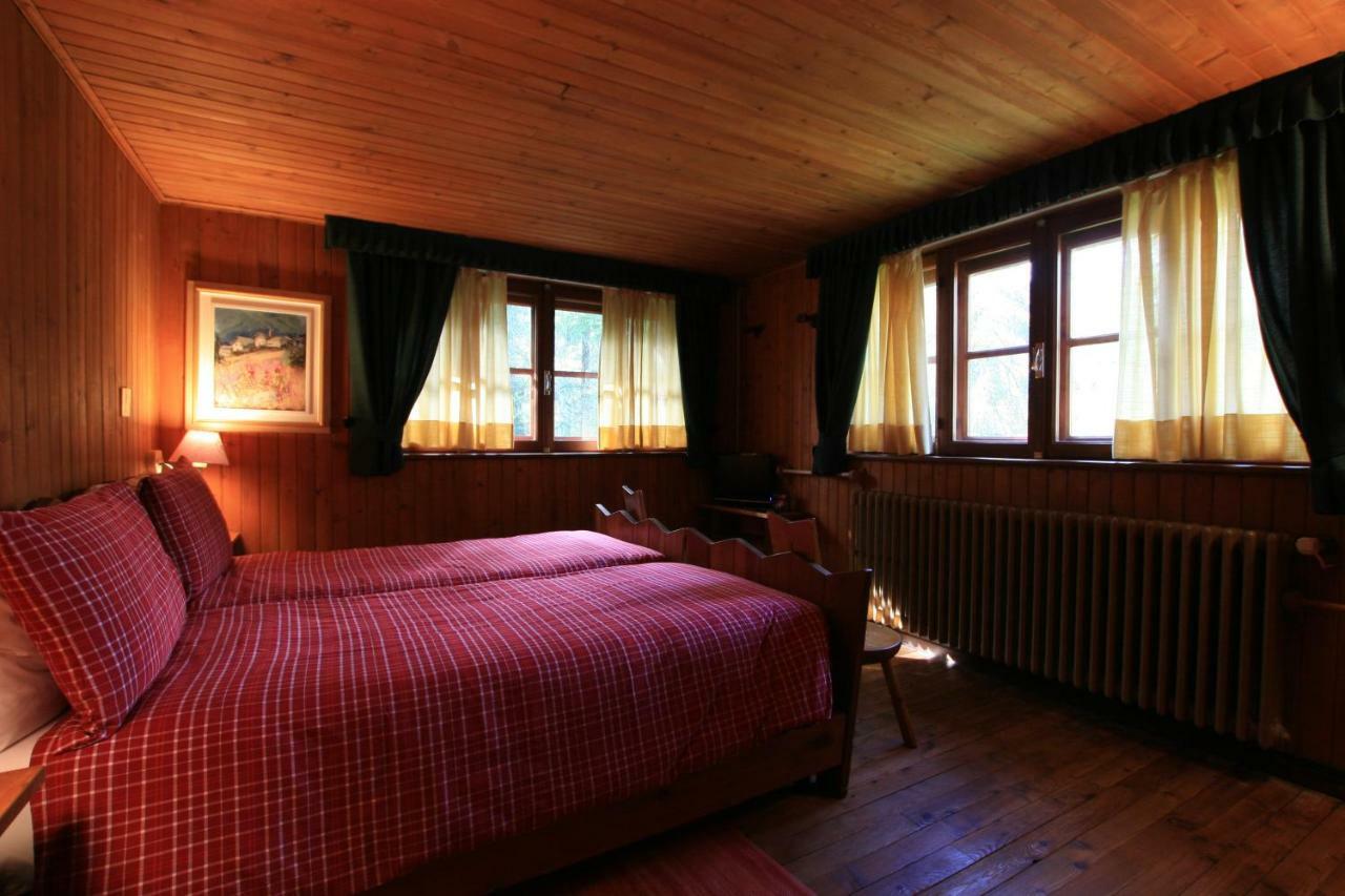 Albergo Villa Anna Maria Champoluc Exterior foto